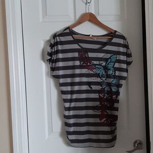 Red Camel butterfly Top